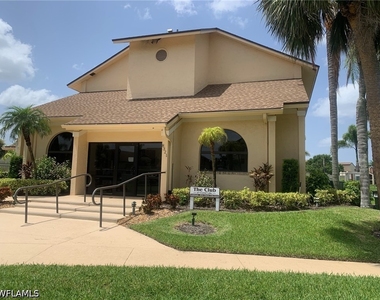8715 Charter Club Circle - Photo Thumbnail 21