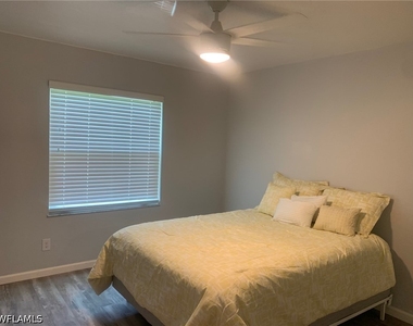 8715 Charter Club Circle - Photo Thumbnail 13