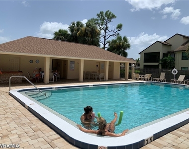 8715 Charter Club Circle - Photo Thumbnail 19
