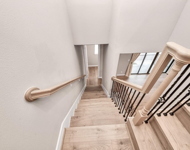 2114 Stuart Street - Photo Thumbnail 10