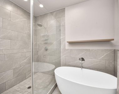 2114 Stuart Street - Photo Thumbnail 32