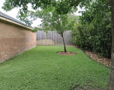 1722 Parklake Vlg - Photo Thumbnail 15
