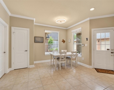 1722 Parklake Vlg - Photo Thumbnail 5