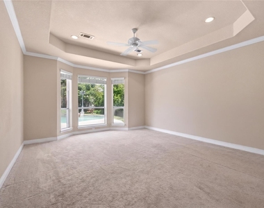 1722 Parklake Vlg - Photo Thumbnail 6
