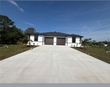 404-406 Chalet Avenue S - Photo Thumbnail 23
