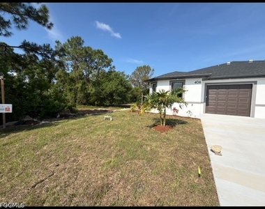 404-406 Chalet Avenue S - Photo Thumbnail 24