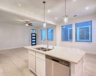 1535 Crystal Stream Drive - Photo Thumbnail 10