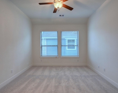 1535 Crystal Stream Drive - Photo Thumbnail 34