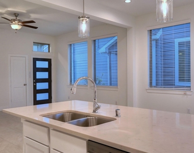 1535 Crystal Stream Drive - Photo Thumbnail 11