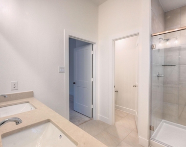 1535 Crystal Stream Drive - Photo Thumbnail 40