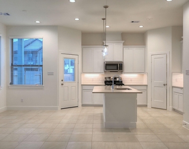 1535 Crystal Stream Drive - Photo Thumbnail 5
