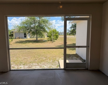 3527 Ne 19th Place - Photo Thumbnail 30