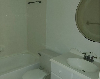 723 Se 10th Street - Photo Thumbnail 7