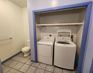 109 North Hollow - Photo Thumbnail 21