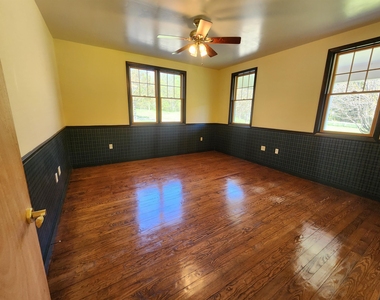 109 North Hollow - Photo Thumbnail 18
