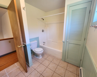 109 North Hollow - Photo Thumbnail 33