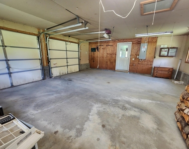 109 North Hollow - Photo Thumbnail 35
