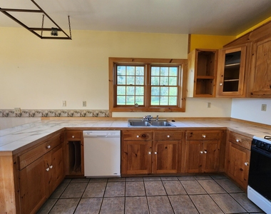 109 North Hollow - Photo Thumbnail 13