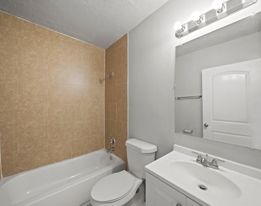 418 Spooner Street - Photo Thumbnail 7