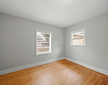 418 Spooner Street - Photo Thumbnail 4