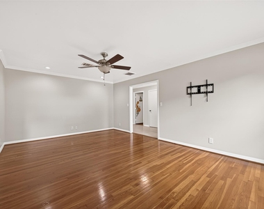 5526 Edith Street - Photo Thumbnail 10