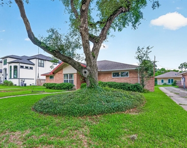 5526 Edith Street - Photo Thumbnail 1