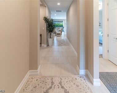 16366 Barclay Court - Photo Thumbnail 21