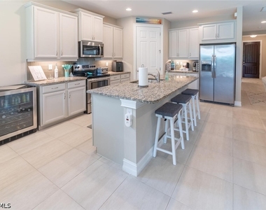 16366 Barclay Court - Photo Thumbnail 6