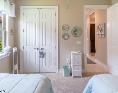 16366 Barclay Court - Photo Thumbnail 20