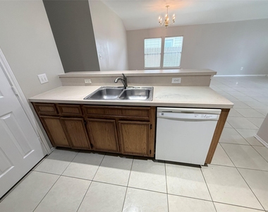 12818 Magenta Oaks Drive - Photo Thumbnail 12