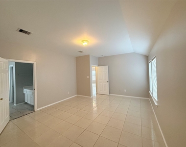 12818 Magenta Oaks Drive - Photo Thumbnail 26