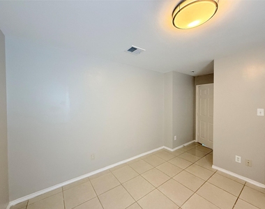 12818 Magenta Oaks Drive - Photo Thumbnail 20