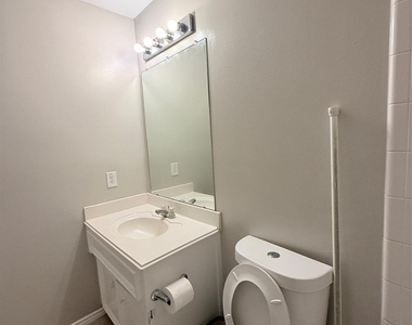 12818 Magenta Oaks Drive - Photo Thumbnail 16