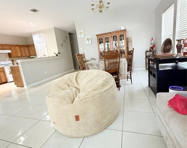 12818 Magenta Oaks Drive - Photo Thumbnail 6