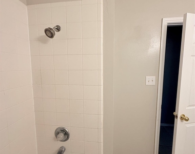12818 Magenta Oaks Drive - Photo Thumbnail 17