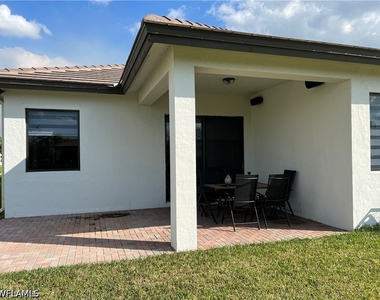 5013 Florence Drive - Photo Thumbnail 16