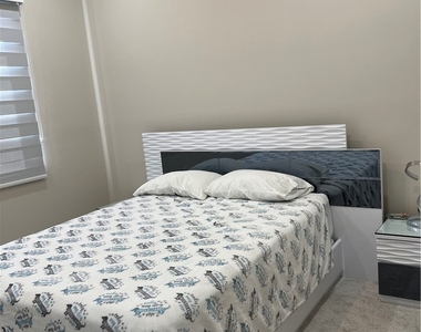 5013 Florence Drive - Photo Thumbnail 9