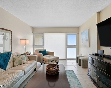 25900 Hickory Boulevard - Photo Thumbnail 24