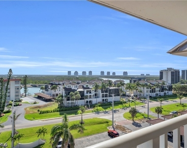 25900 Hickory Boulevard - Photo Thumbnail 5