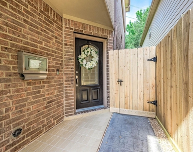 4318 Childress Street - Photo Thumbnail 3