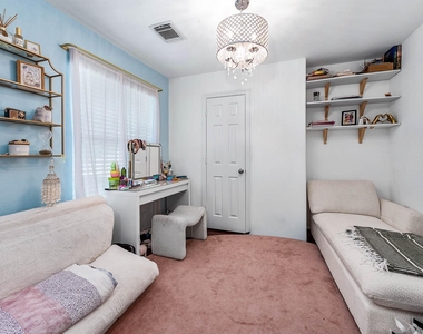 4318 Childress Street - Photo Thumbnail 31