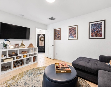 4318 Childress Street - Photo Thumbnail 8