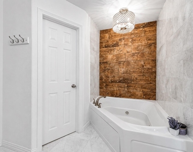 4318 Childress Street - Photo Thumbnail 28