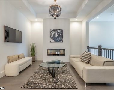 16366 Corsica Way - Photo Thumbnail 29