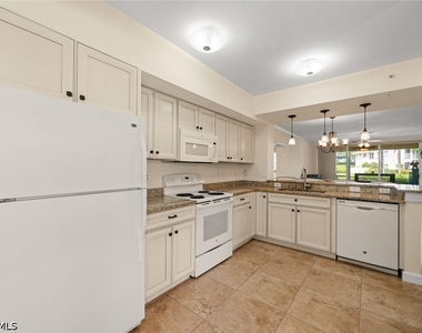 5045 Cedar Springs Drive - Photo Thumbnail 10