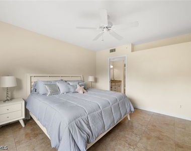 5045 Cedar Springs Drive - Photo Thumbnail 21