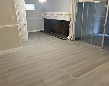 7711 Del Glen Lane - Photo Thumbnail 3