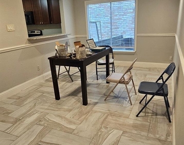 7711 Del Glen Lane - Photo Thumbnail 5