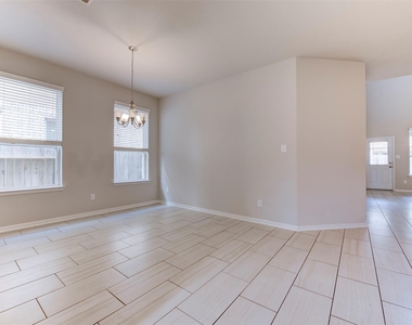 4542 Medrano Trl - Photo Thumbnail 5