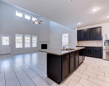 4542 Medrano Trl - Photo Thumbnail 8